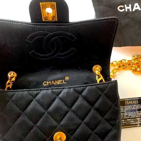 CHANEL 🖤RARE Vintage “1” Series Real Gold Bijoux Chain Black Satin Quilted Bag - Picture 7 of 16